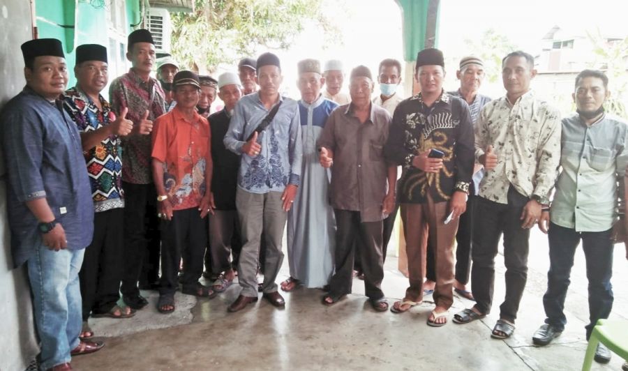 Aliansi Wartawan Mandiri (AWAM) Bagi Santunan Kepada Kaum Dhuafa