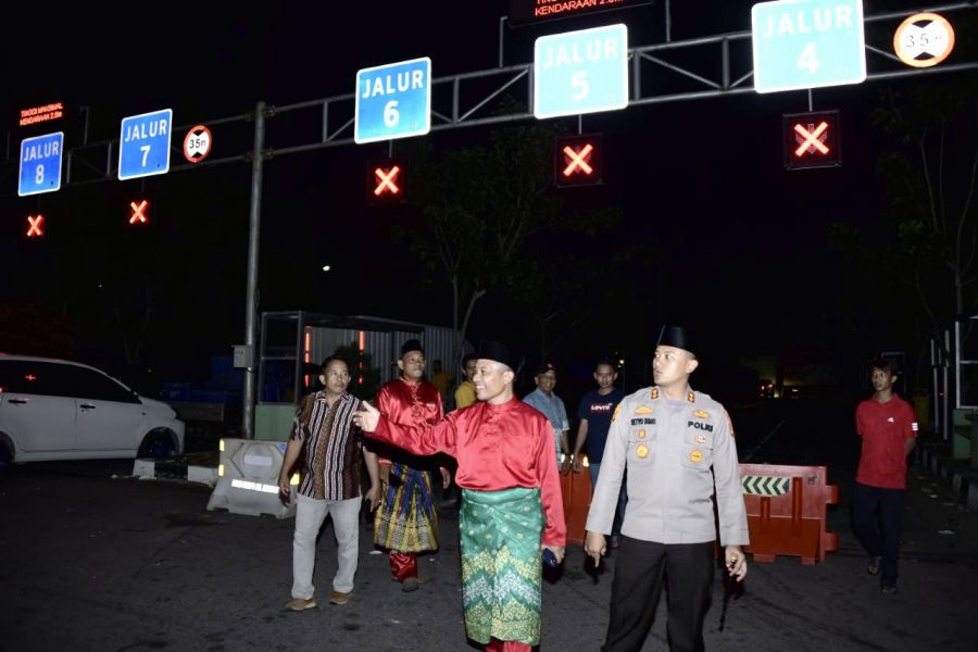 Antrian Panjang Penyeberangan Roro, Wabup Bagus Santoso Perintahkan Tambahan Trip