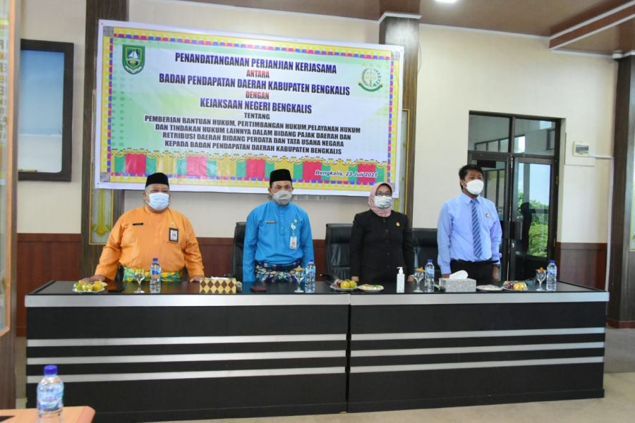 Bapenda Bengkalis Tandatangani Perjanjian Kerjasama dengan Kejari Bengkalis