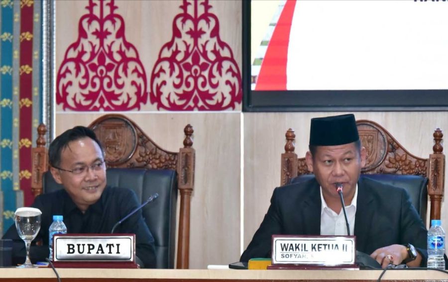 Bupati Bengkalis Berikan Jawaban terhadap Pandangan Umum Fraksi-Fraksi