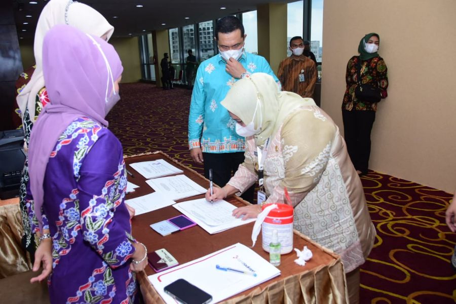 Bupati Bengkalis Ikuti Rapat Umum Pemegang Saham Tahun 2021