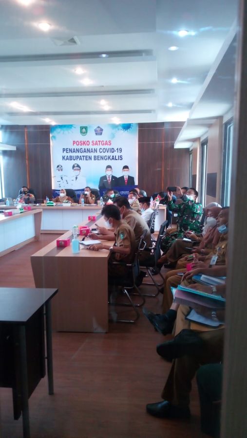 Bupati Bengkalis Pimpin Rapat Terbatas Penanganan Covid-19