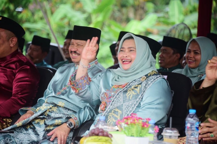 Bupati Kasmarni Lepaskan Ribuan Peserta Pawai Ta'aruf MTQ Ke-48 Tingkat Kabupaten Bengkalis