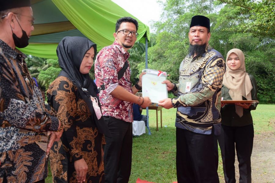 Bupati Kasmarni : Program TORA Bentuk Nyata Kepedulian Pemerintah Kepada Masyarakat