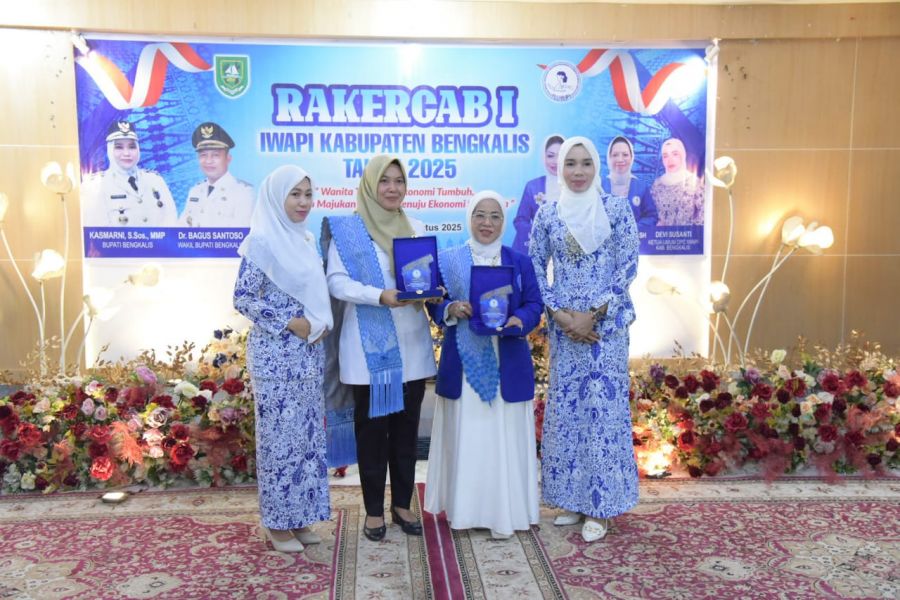Bupati Kasmarni Siap Mendukung IWAPI Dalam Membangun Ekonomi Perempuan di Negeri Junjungan