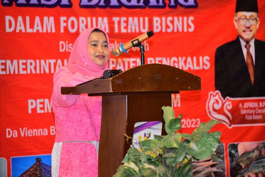 Bupati Kasmarni Yakinkan Agar Eksportir Tak Perlu Ragu Berbisnis di Kabupaten Bengkalis