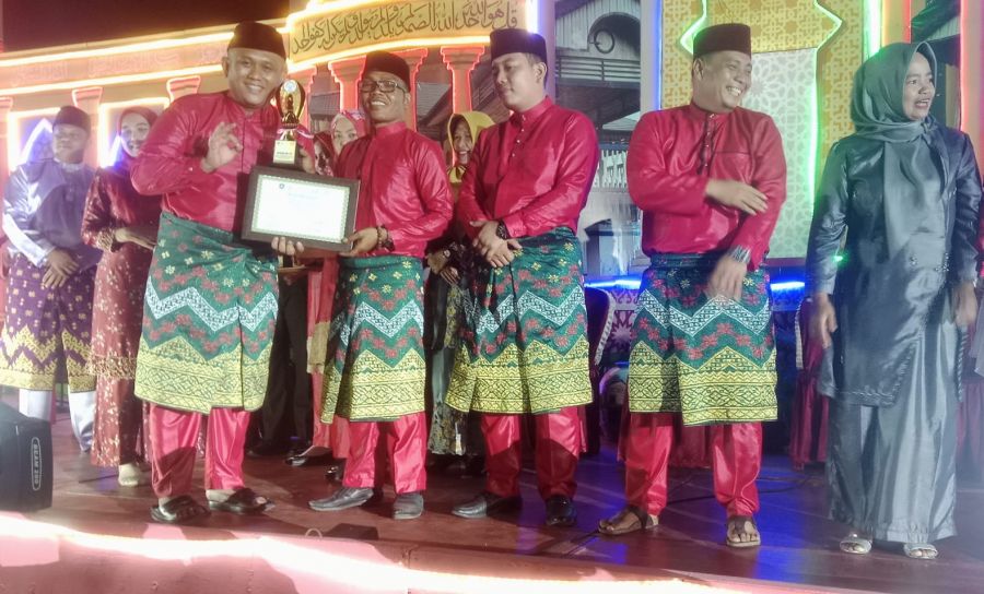 Camat Acil Esyno Tutup Secara Resmi MTQ ke- 34 Tingkat Kecamatan Bukit Batu