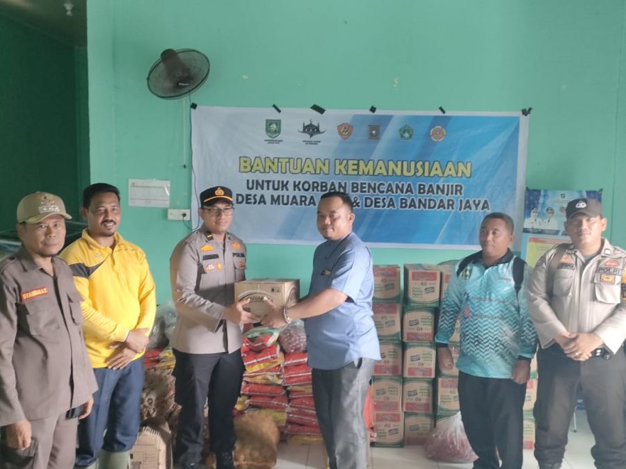 Camat Siak Kecil Beri Apresiasi kepada Desa Sadar Jaya Atas Inisiatif Penggalangan Dana