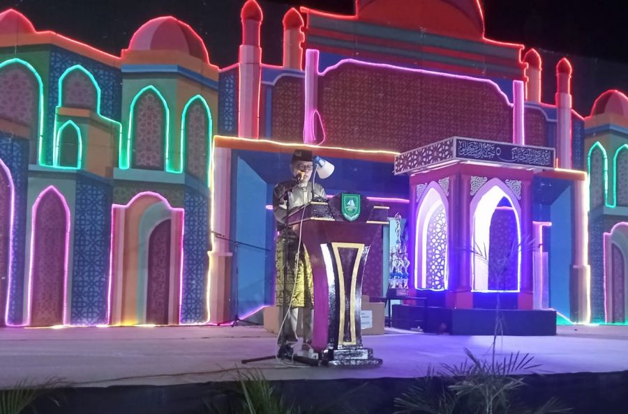 Camat Siak Kecil Syahnan Ady Kusuma Resmi Tutup MTQ ke-20 Tingkat Kecamatan Siak Kecil