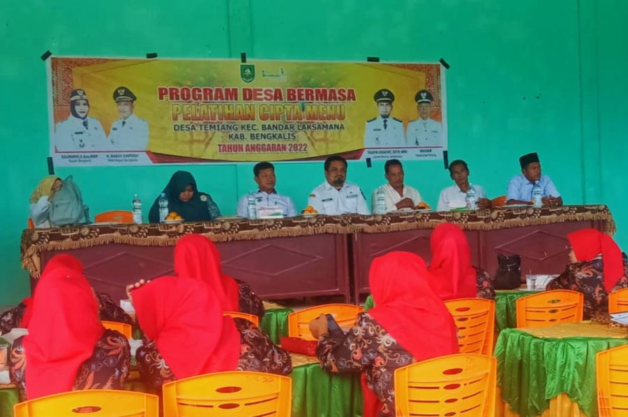 Desa Temiang Gelar Pelatihan Cipta Menu Bagi Ibu-ibu PKK