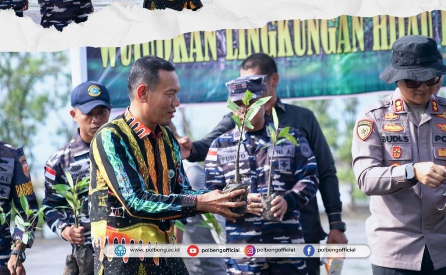 Direktur Polbeng Hadiri Penanaman Bibit Mangrove dan Ubi Bersama Danlanal Dumai