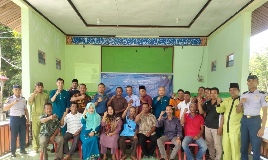 Dosen Polbeng Sosialisasikan Alat Keselamatan Pelayaran bagi Nelayan Tradisional