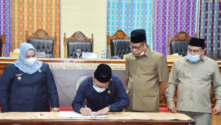 DPRD Bengkalis Sahkan Perda Perubahan APBD TA 2021
