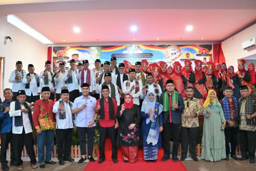 Hadiri Pelantikan Pengurus KBSP-AM, Bupati Kasmarni Ucapkan Selamat dan Tahniah