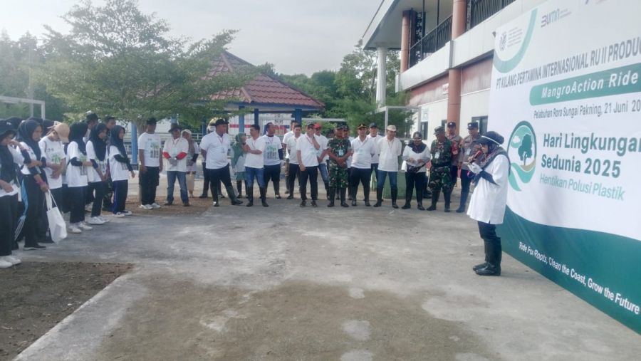 Hari Lingkungan Hidup Sedunia, Pertamina Sungai Pakning Gelar Bersih Pantai dan Tanam Mangrove