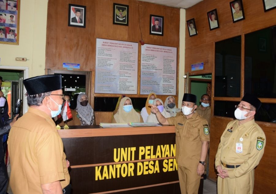Hari Pertama Berkantor Pasca Idul Fitri, Wakil Bupati Bengkalis Sidak ke PD, Camat dan Desa