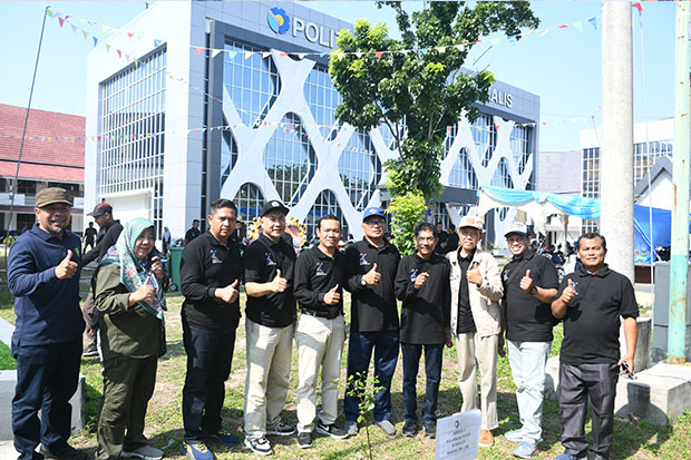Jalan Santai dan Penanaman Pohon, Jadi Peringatan Puncak Milad Polbeng Ke-22