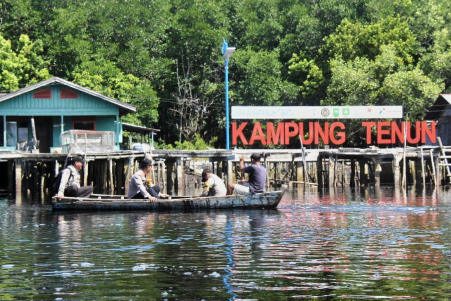 Kapolsek dan Jajarannya Laksanakan Cooling System di Kampung Tenun Desa Bukit Batu