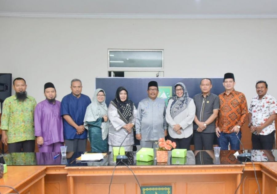 Komisi I Gelar Rapat Kerja Bersama Dinas Pemberdayaan Masyarakat Desa, Dukcapil Provinsi Riau