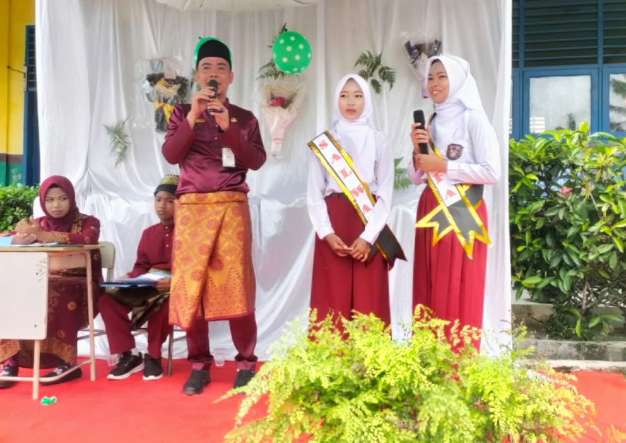 Korwil Pendidikan Semangatkan Orang Tua Murid Pada Acara Perpisahan
