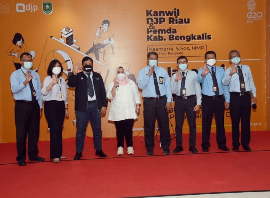 Kunjungan ke Kakanwil DJP Riau, Bupati Kasmarni Jalin Kolaborasi Tingkatkan PAD dari Pajak Daerah