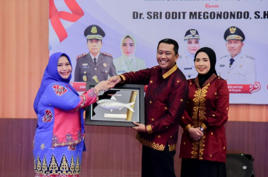 Malam Pisah Sambut Kepala Kejaksaan Negeri, Bupati Kasmarni Ucapkan Selamat Bertugas