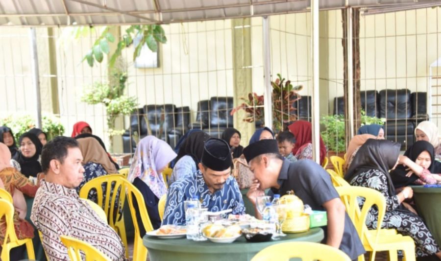 Menyambut Ramadhan, Sekretariat DPRD Kabupaten Bengkalis Gelar Tausiah dan Makan Bersama