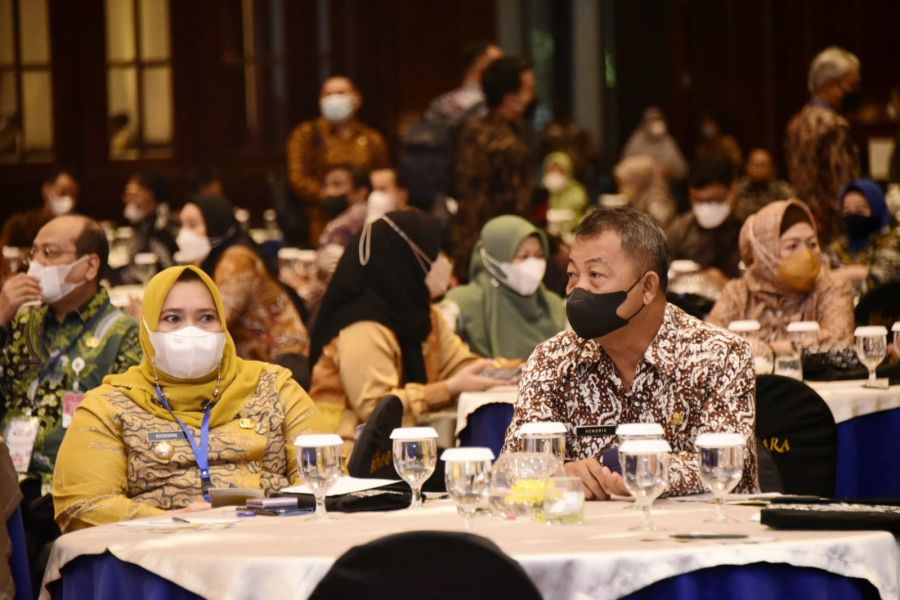 Pagi ini Bupati Kasmarni Akan Terima Penghargaan dari Kemendagri