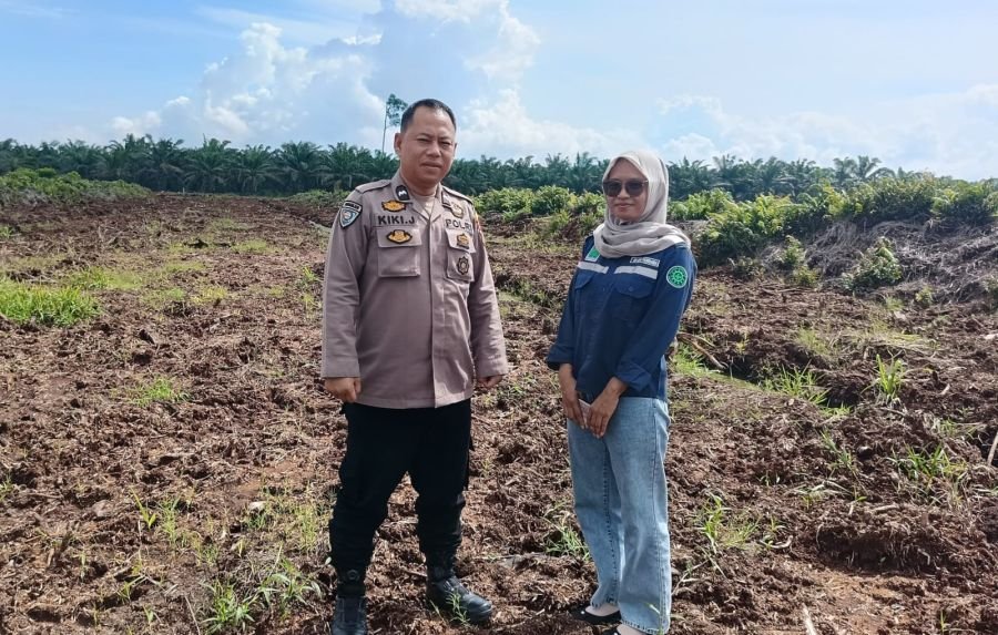 Panit Binmas Polsek Bukit Batu Tinjau Lahan untuk Penanaman Jagung