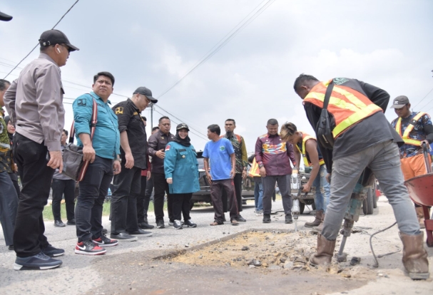 Pembangunan Jalan lingkar Barat, 'Doa Masyarakat Kasmarni Dua Periode'