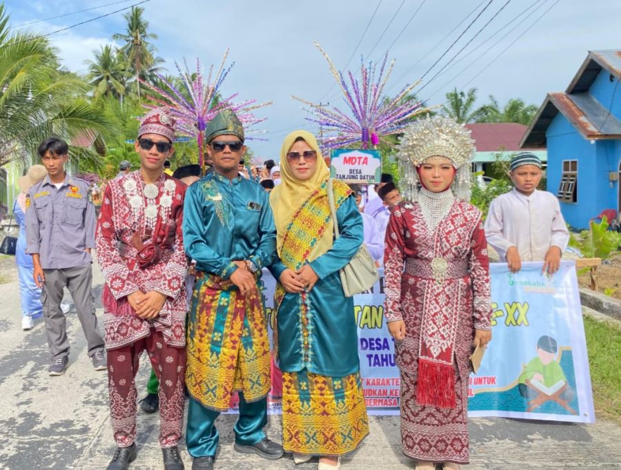 Pemdes Tanjuk Datuk Ikuti Pawai Taaruf MTQ ke-20 Tingkat Kecamatan Siak Kecil
