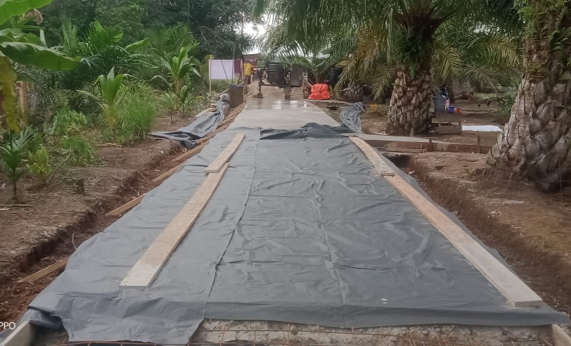 Pemerintah Desa Parit 1 Api Api, Laksanakan Peningkatan Infrastrukur Jalan Gang Dualim