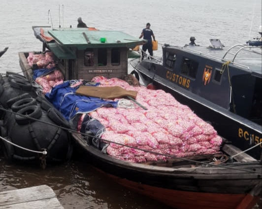 Penyelundupan 30 Ton Bawang Putih dari Malaysia Berhasil Digagalkan oleh Bea Cukai Bengkalis