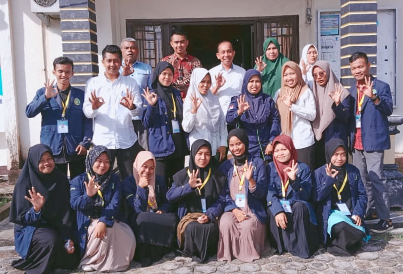 Perpisahan Mahasiswa KKN, Kades Buruk Bakul: Terima Kasih Atas Bakti Adik-adik Mahasiswa