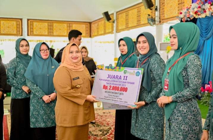 PKK Kecamatan Bukit Batu Terbaik ke Dua Dalam Penyusunan Laporan Tahunan 2023