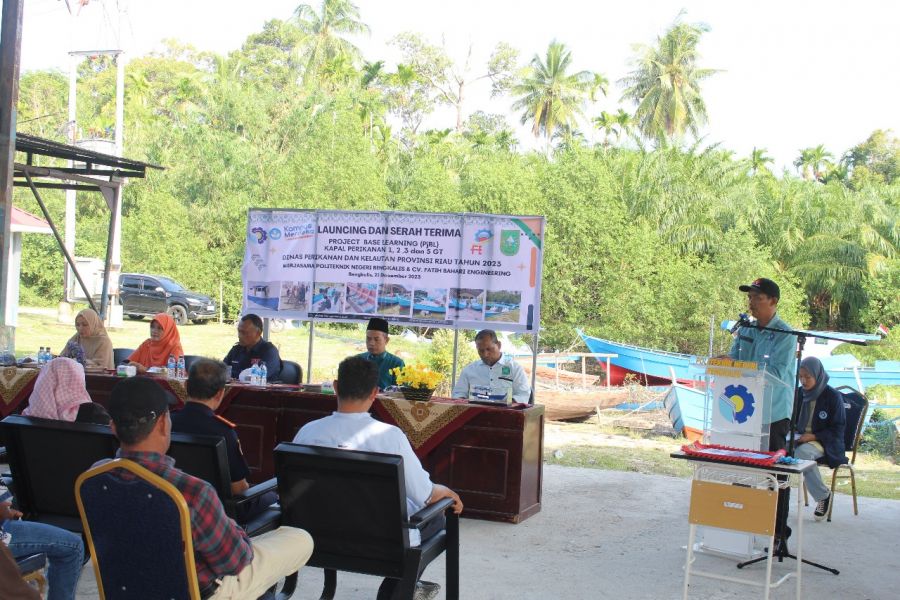 Polbeng dan Dinas Perikanan Provinsi Riau Launching Kapal Penangkap Ikan untuk Nelayan