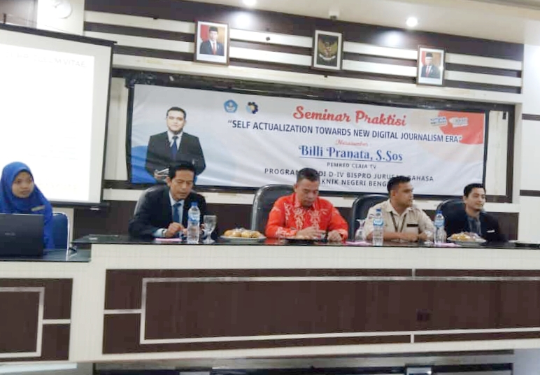 Polbeng Gelar Seminar Praktisi Program Studi D-IV Bispro Tentang Jurnalisme