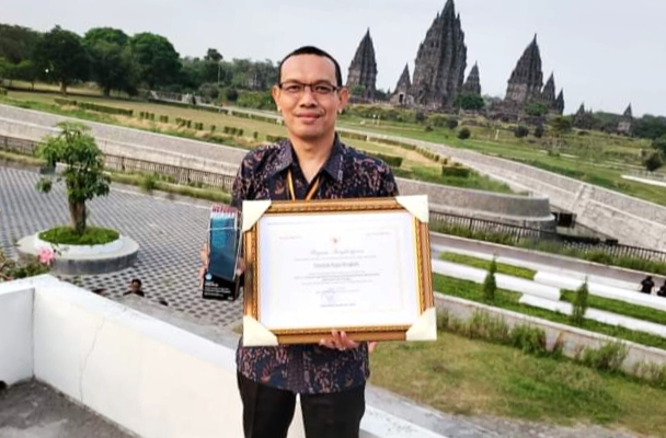 Polbeng Terima Penghargaan dari Kemendikbudristek