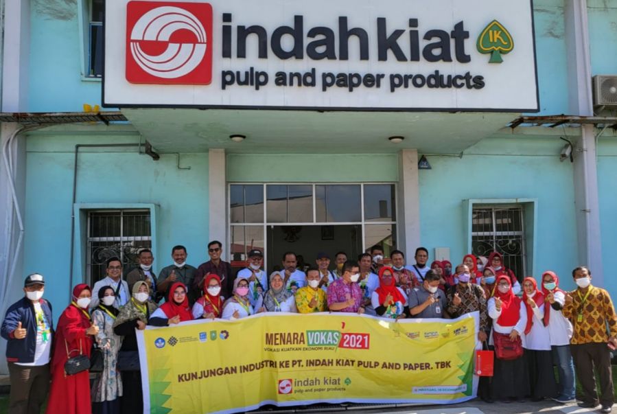 Politeknik Negeri Bengkalis Fasilitasi Visit Industry di Indah Kiat Pulp and Paper