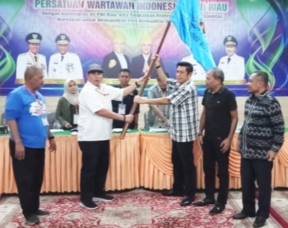 Terpilih Aklamasi, Zulmansyah Sekedang Kembali Pimpin PWI Riau Periode 2022-2027