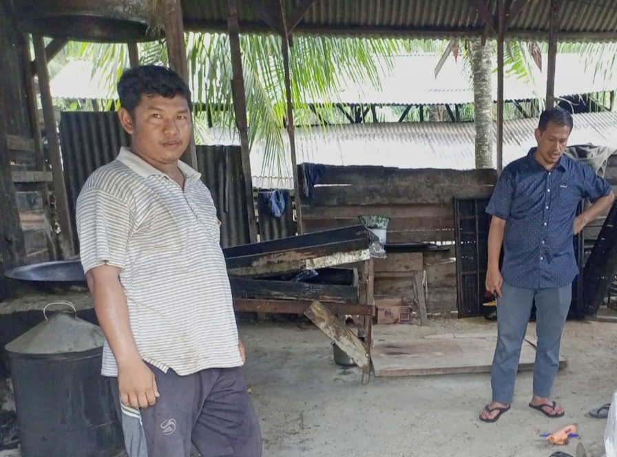 Tim Pengabdian Polbeng Lakukan Revitalisasi Rumah Produksi UMKM Miftah Kecamatan Bathin Solapan