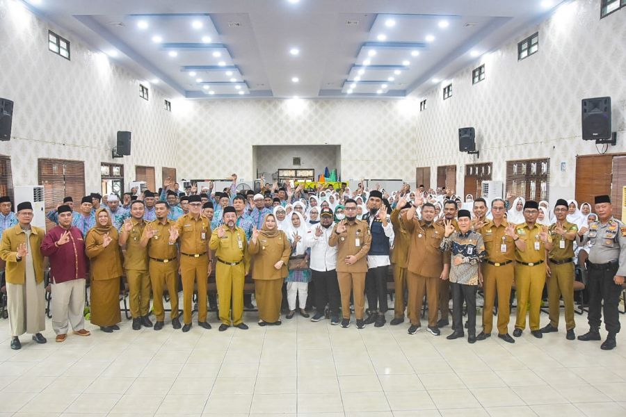 Tunaikan Ibadah, Bupati Kasmarni Harap 156 JCH Rayon Mandau Miliki Pengetahuan Cukup