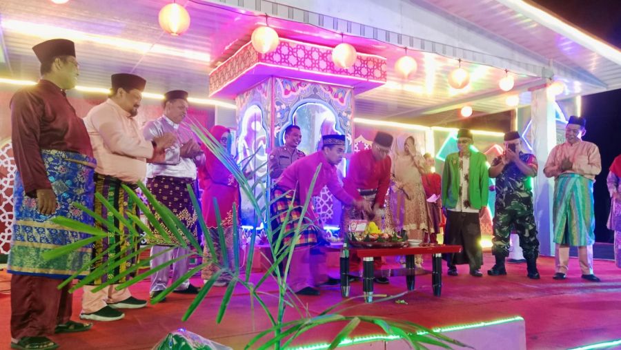 Tutup MTQ ke- 19, Camat Bangga dengan Kemajuan dan Minat Anak Anak Kecamatan Siak Kecil