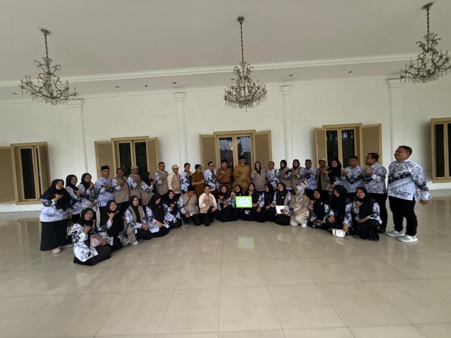 Wujud Kepedulian, PGRI Kab. Bengkalis Salurkan Bantuan 420 Juta, Kepada Korban Bencana di Sumbar