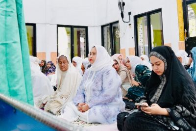 rayakan-idul-adha-di-muara-basungkasmarni-ajak-warga-saling-peduli-dan-saling-menguatkan