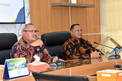 Tingkatkan Potensi SDM Yang Unggul, Pj Sekda Kampar Tandatangani MoU Bersama SPTN Yogyakarta 
